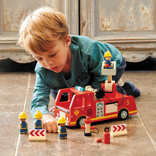 Feuerwehrauto aus Holz - Diversity Spielzeug